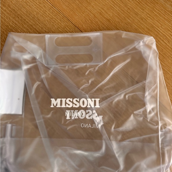 New Missoni Bathrobe Size XL - Picture 9 of 9